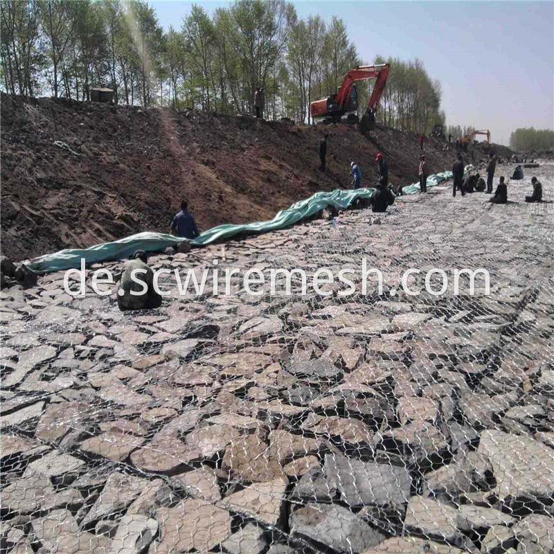 Gabion mesh for wall